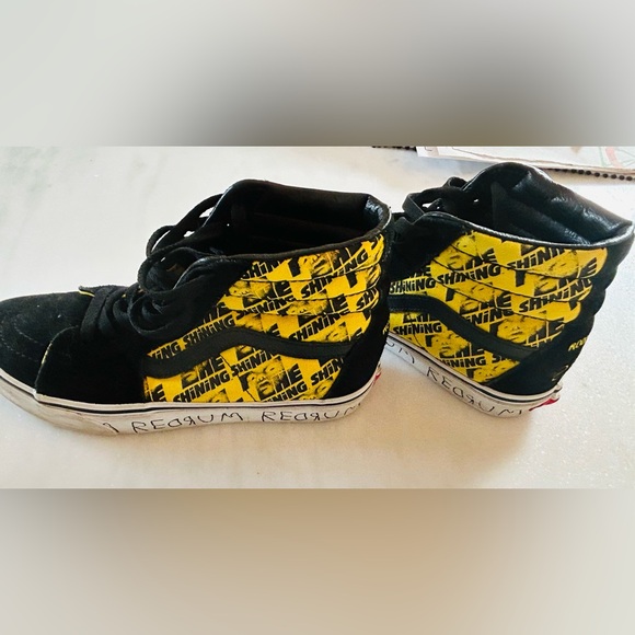Vans Men's Sneaker Sk8 Hi Terror The Shining Room No 237 SZ 7.5 Yellow Black - Picture 9 of 9